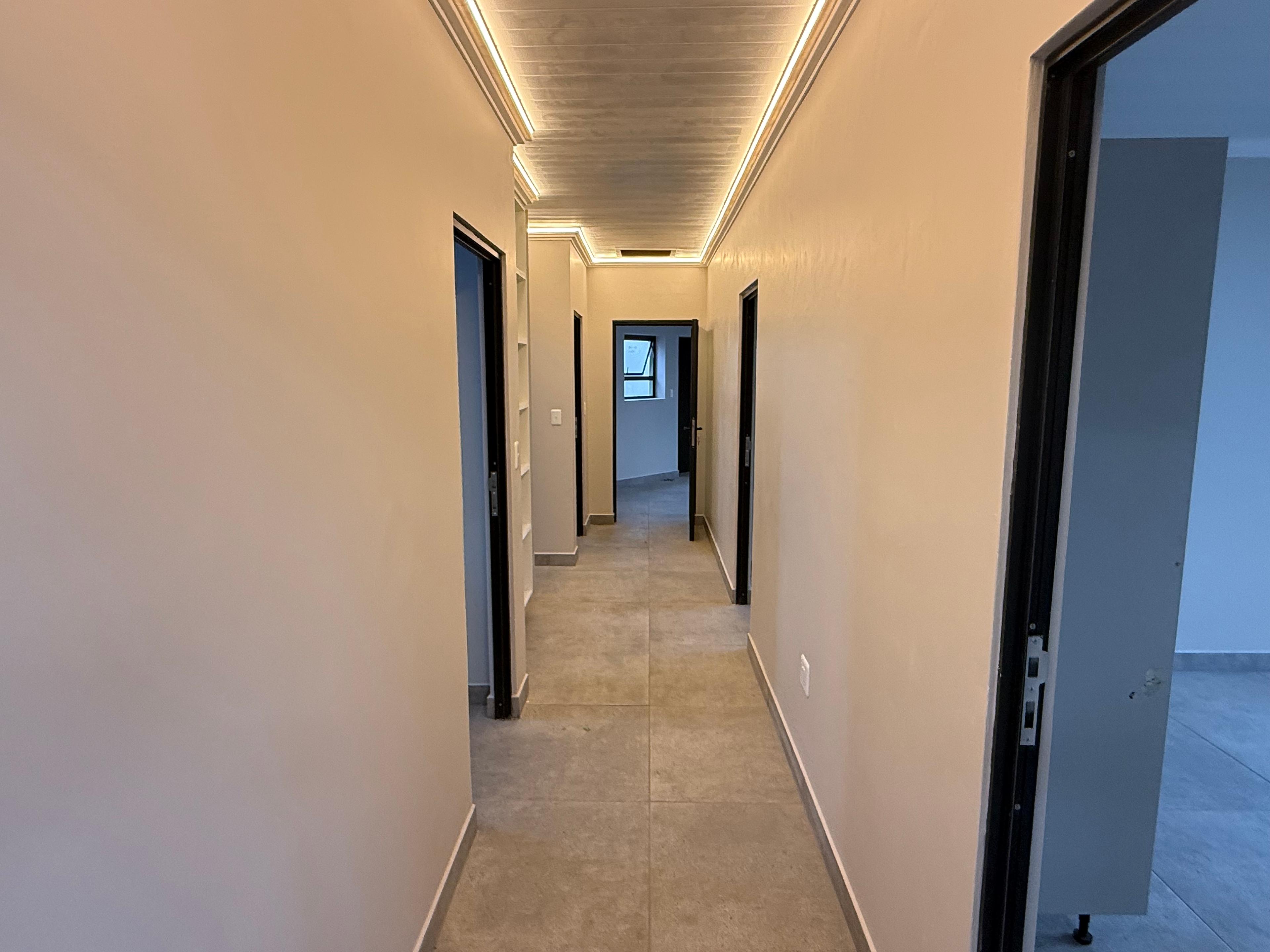 Image 4 of 6