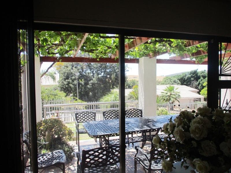 Image 2 of 6