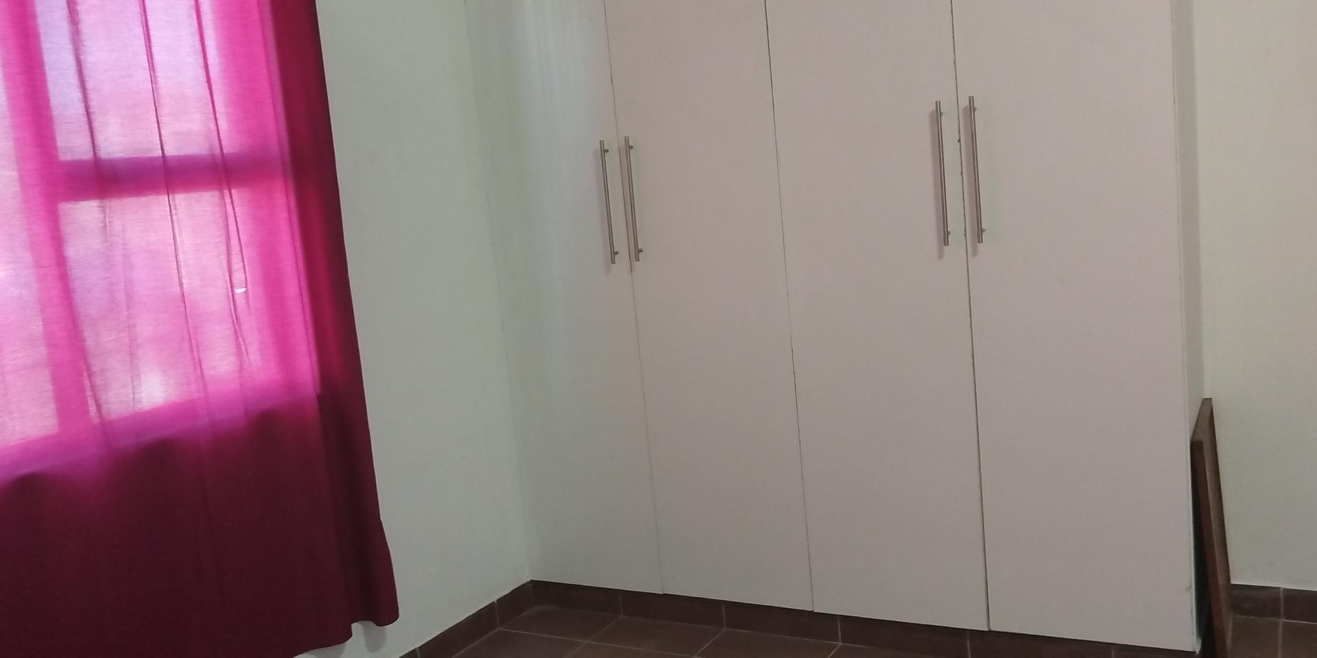 Image 3 of 6