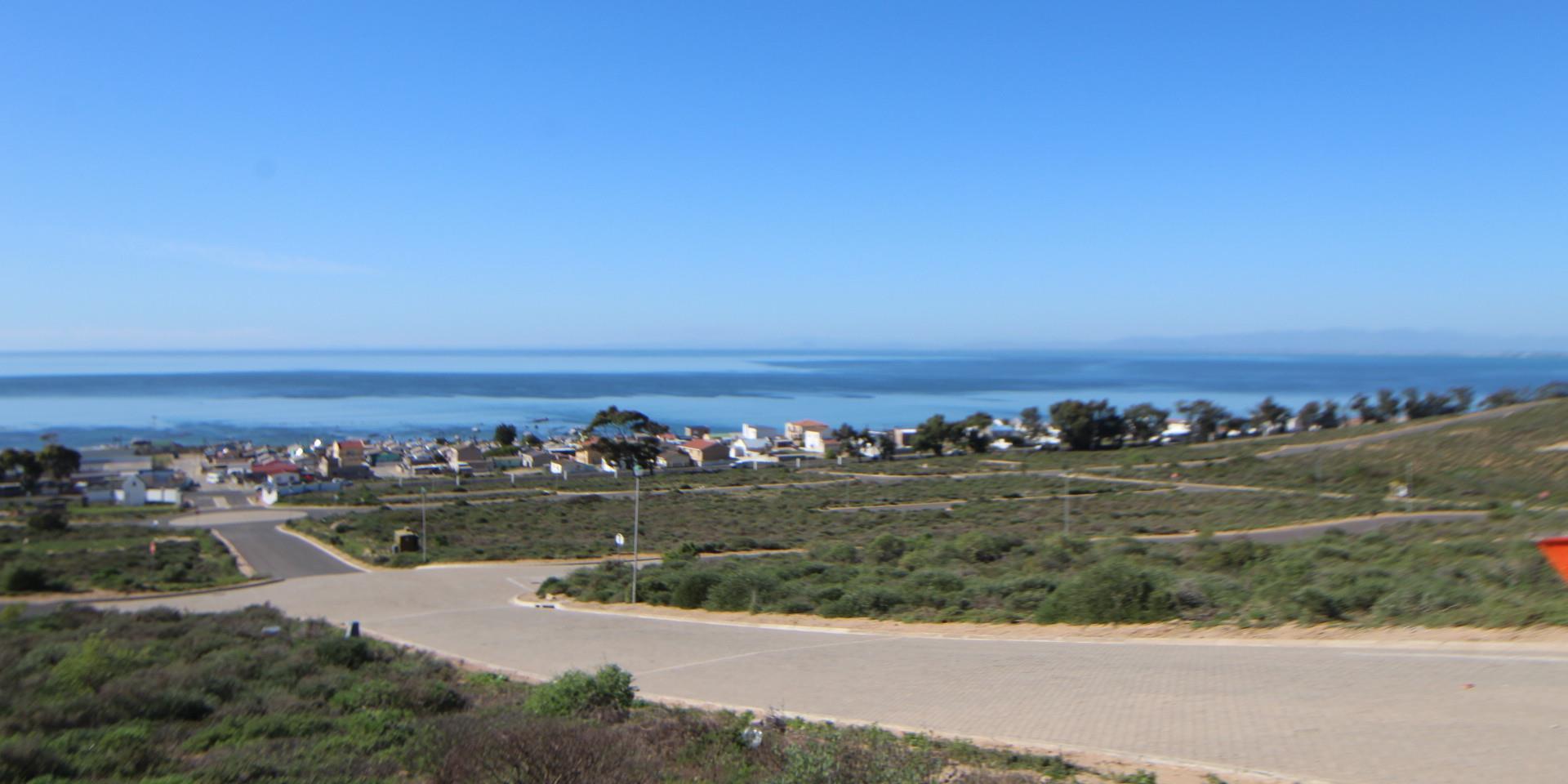 Image 2 of 6