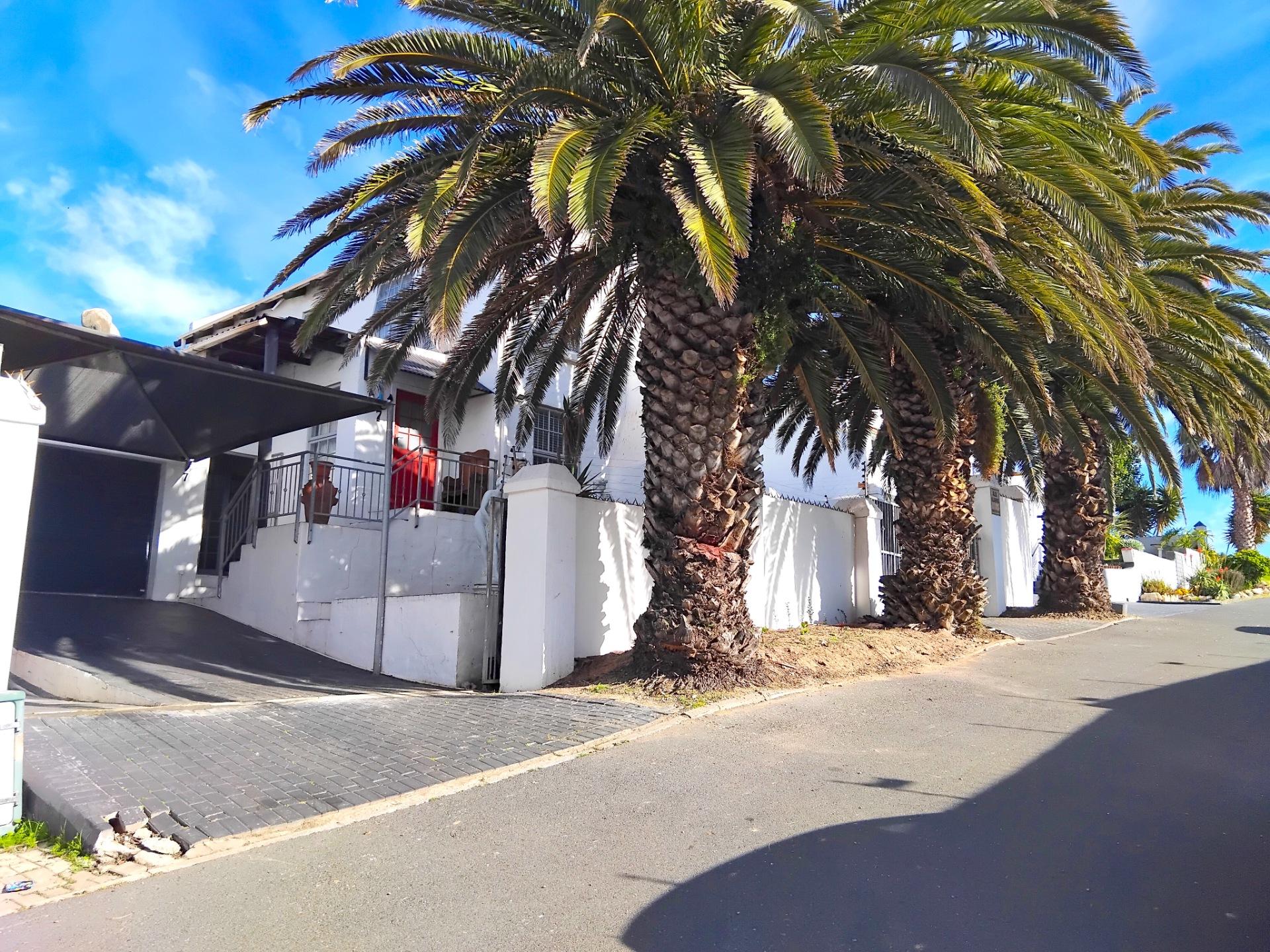Image 2 of 6