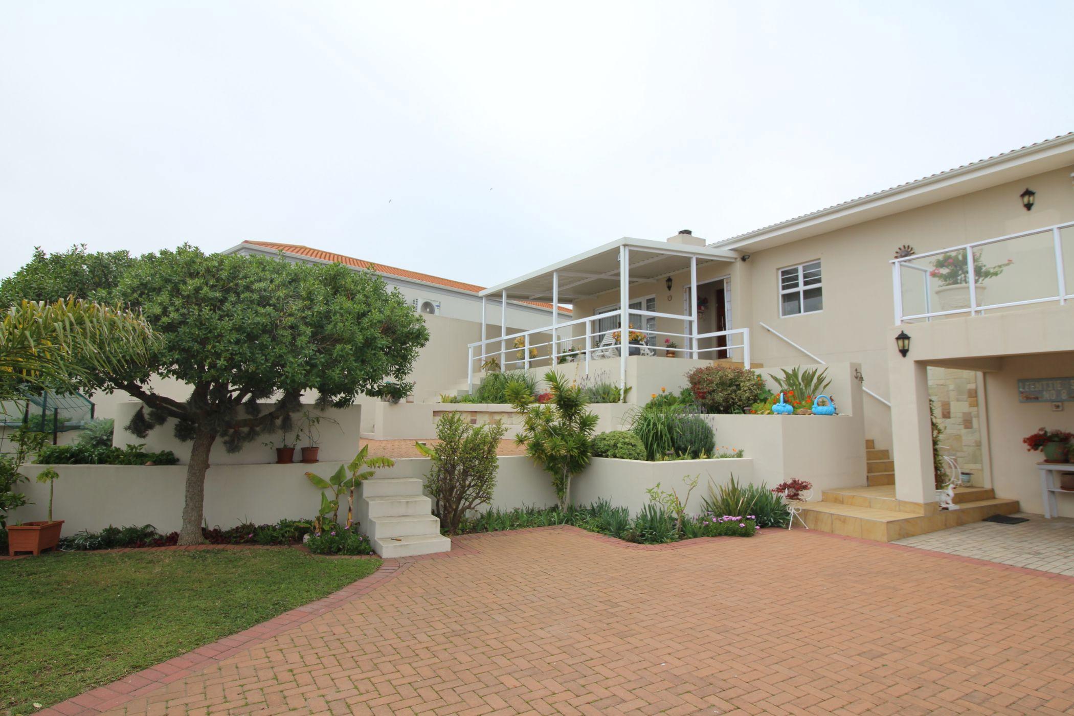 Image 4 of 6