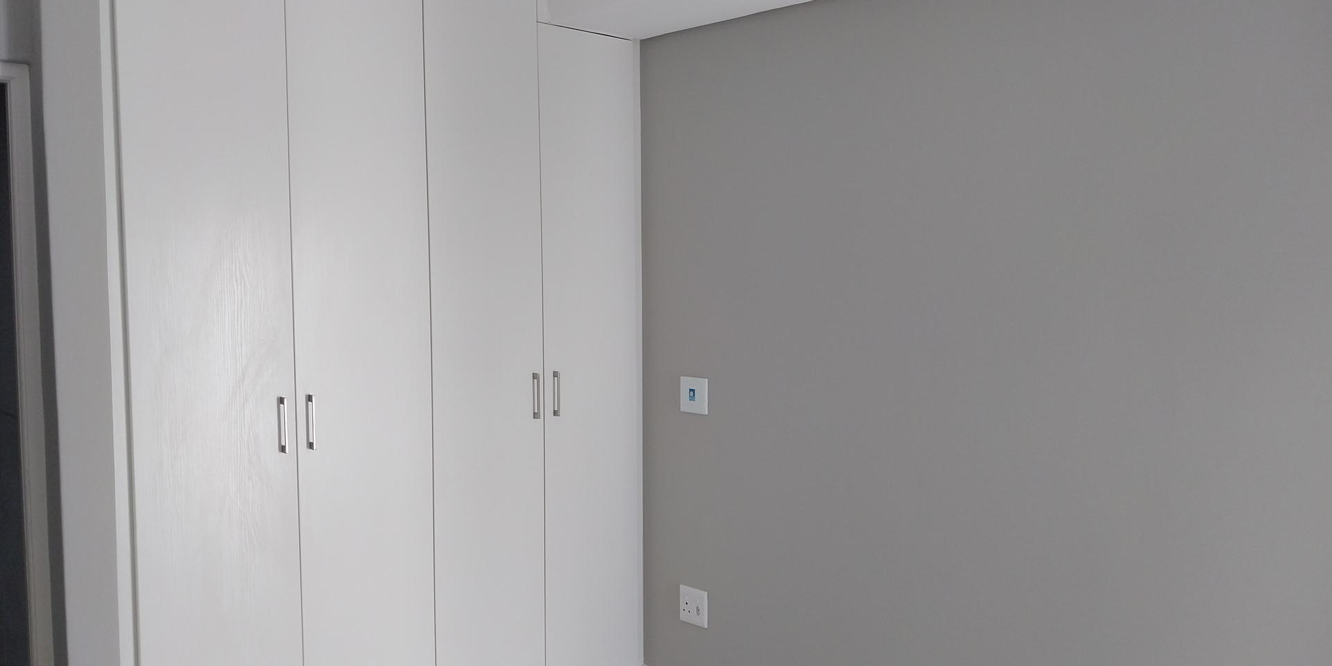 Image 3 of 6