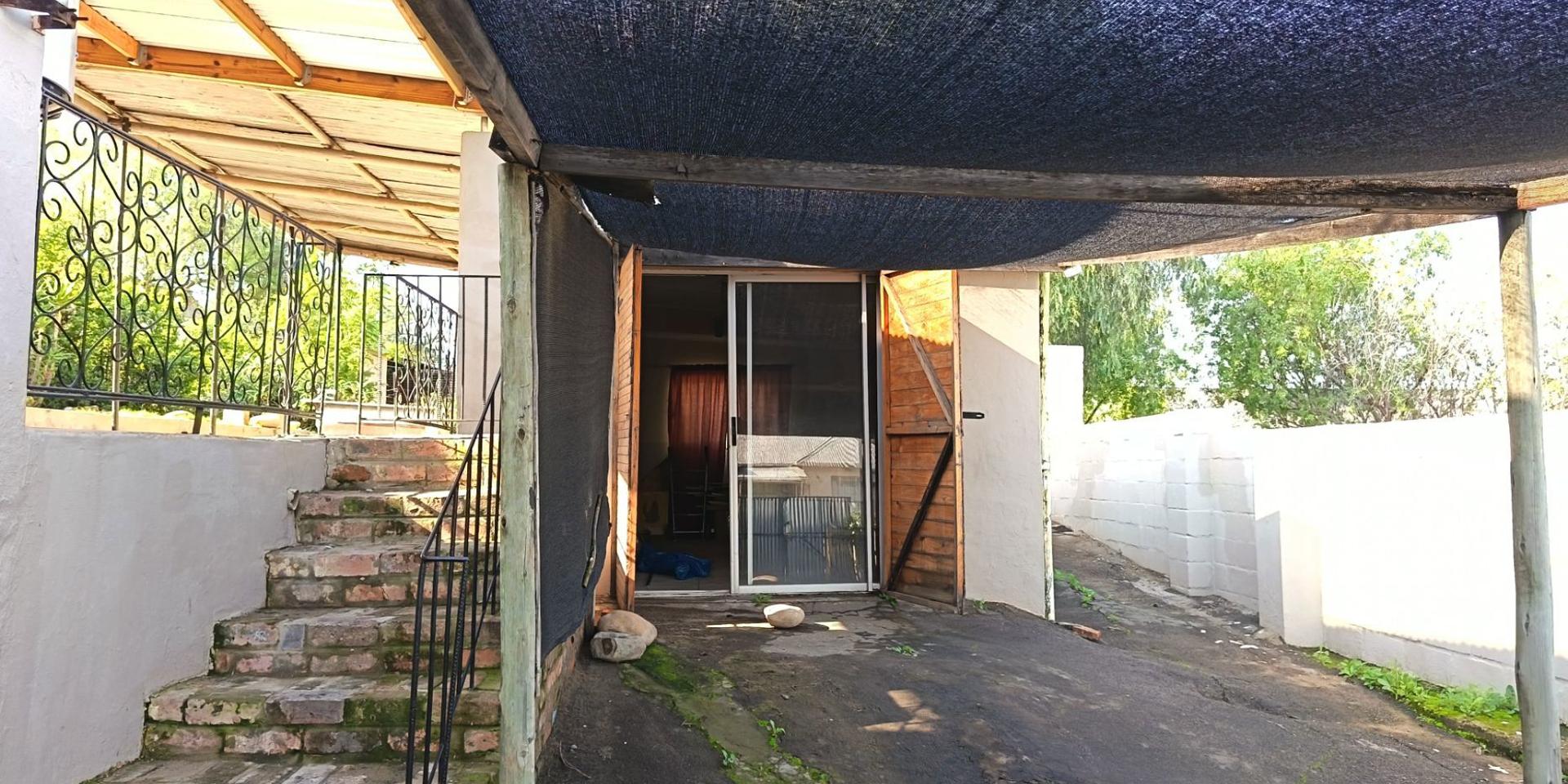 Image 1 of 6