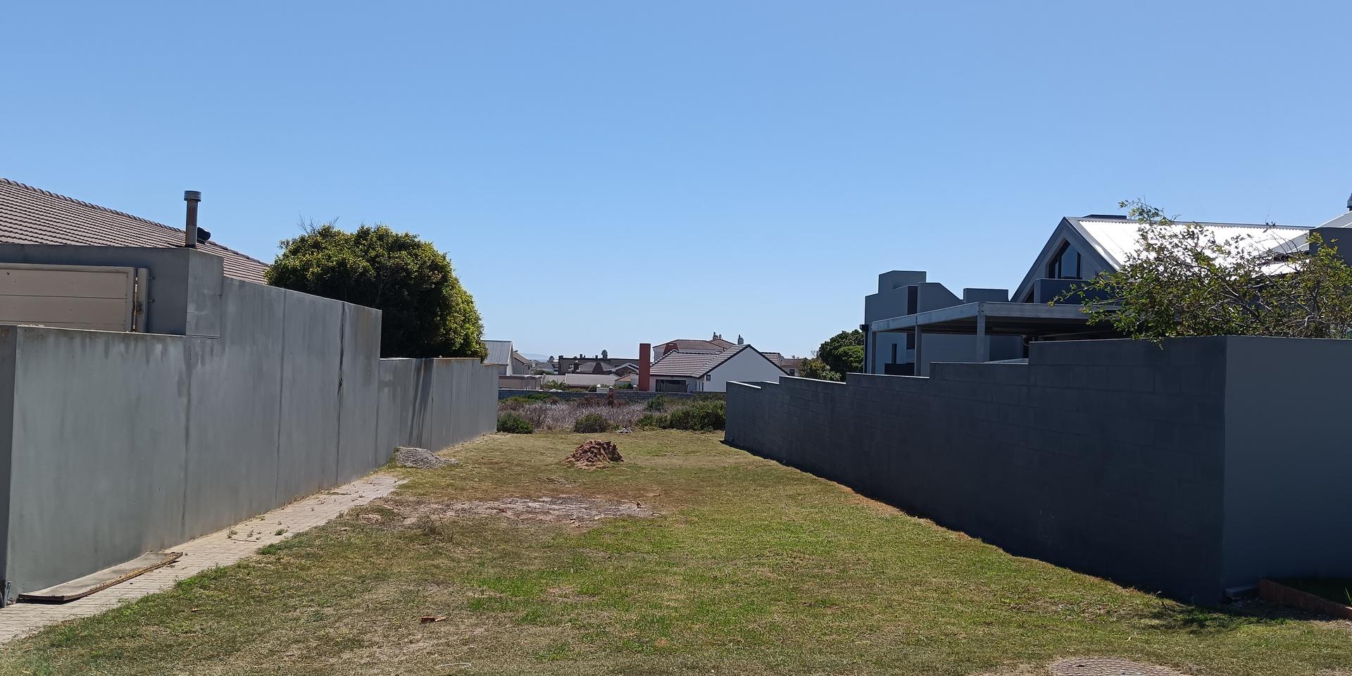 Image 4 of 6