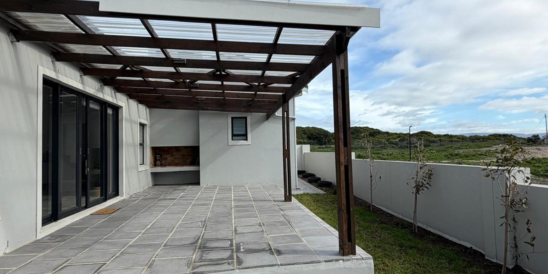 Image 4 of 6