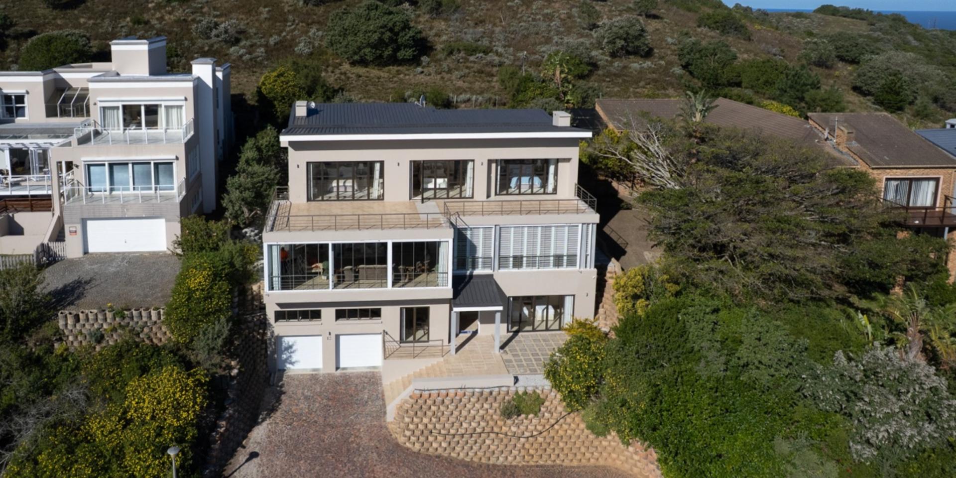 Image 2 of 6