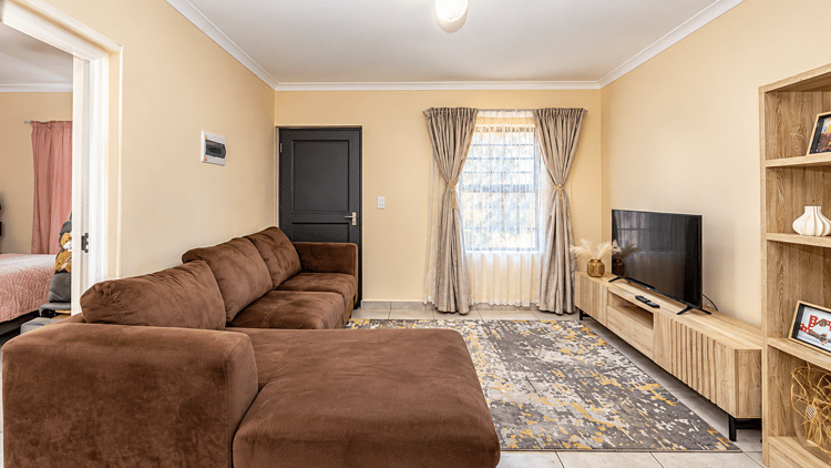 Main property image