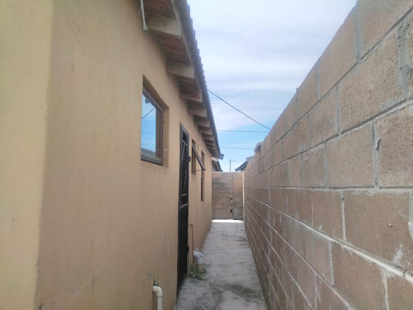 Image 3 of 6