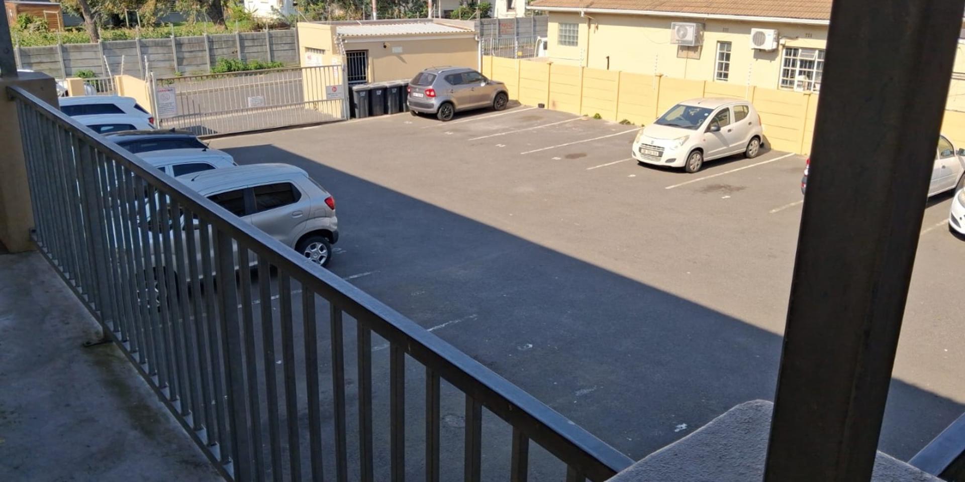 Image 3 of 6