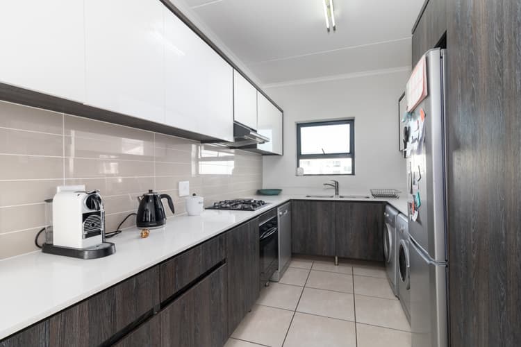Main property image