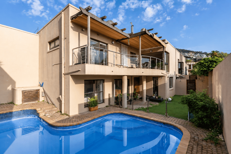 Main property image