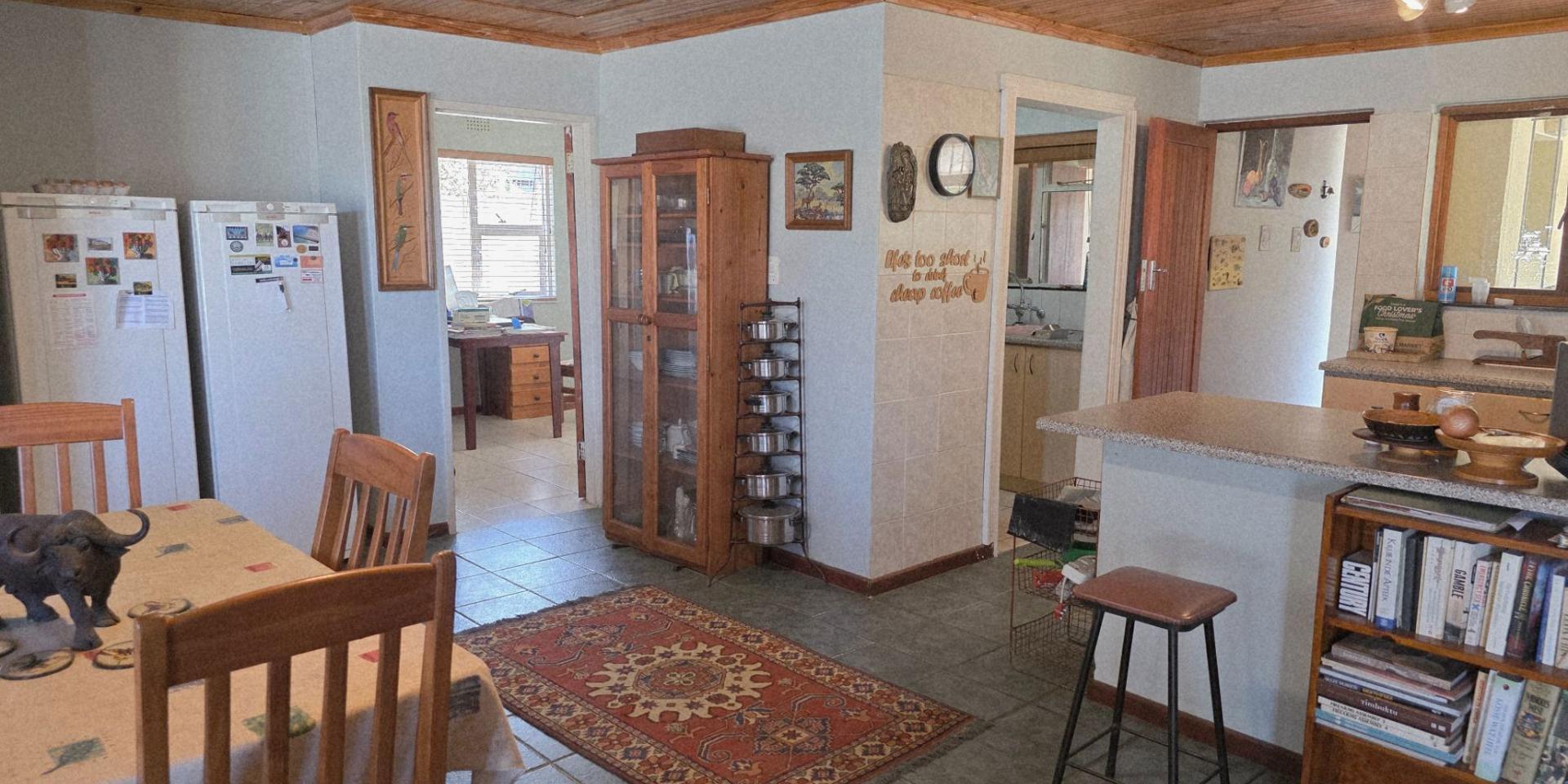 Image 4 of 6