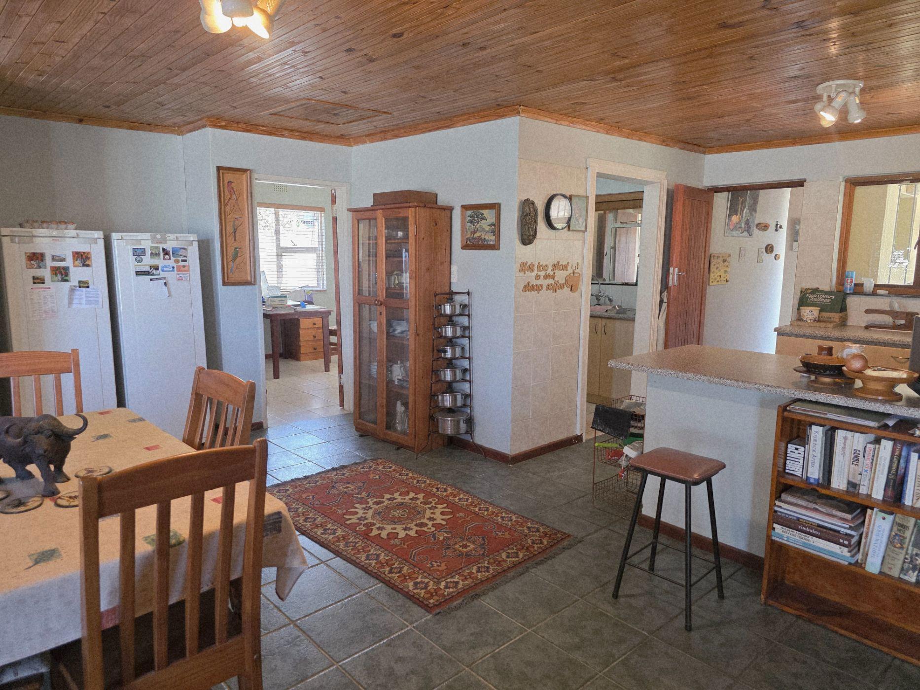 Image 4 of 6