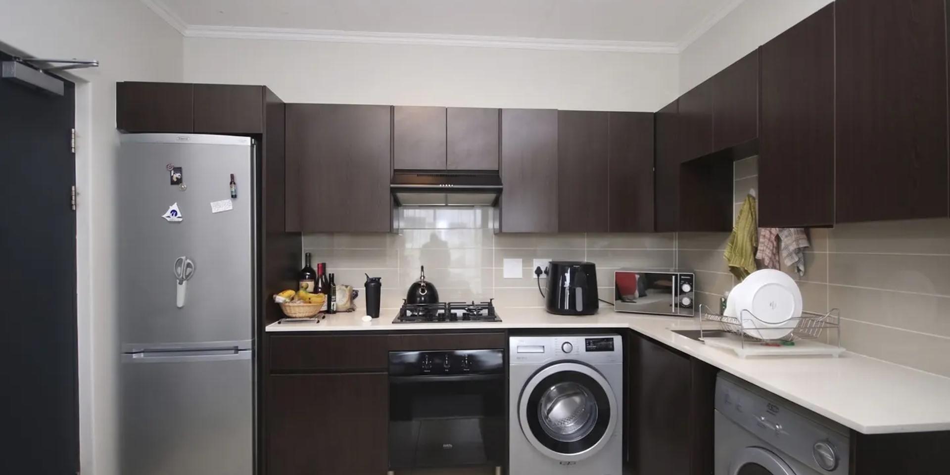 Image 4 of 6
