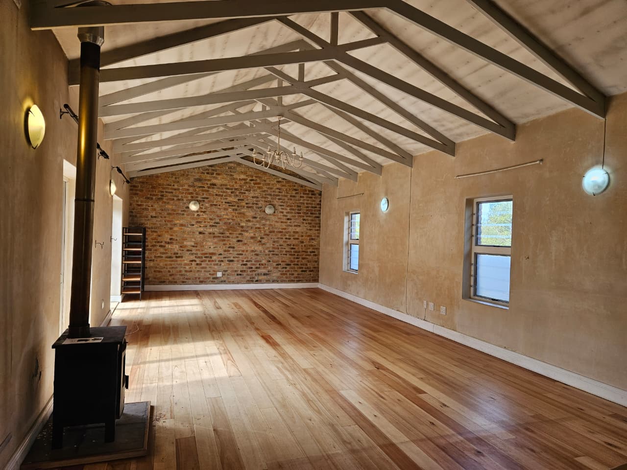 Image 5 of 6