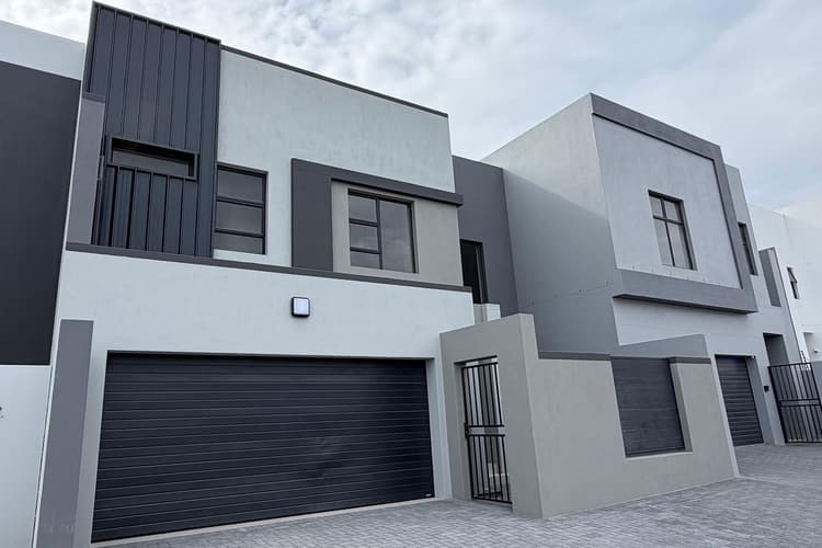 Main property image