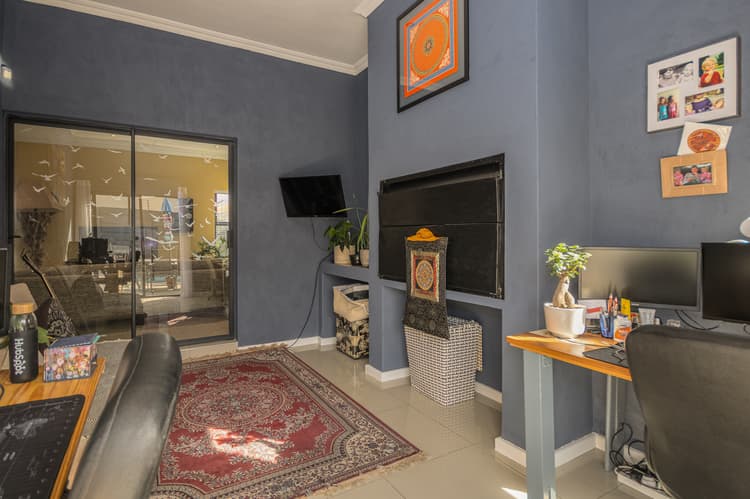 Main property image