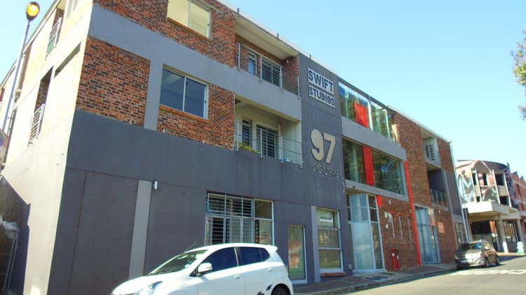 Main property image