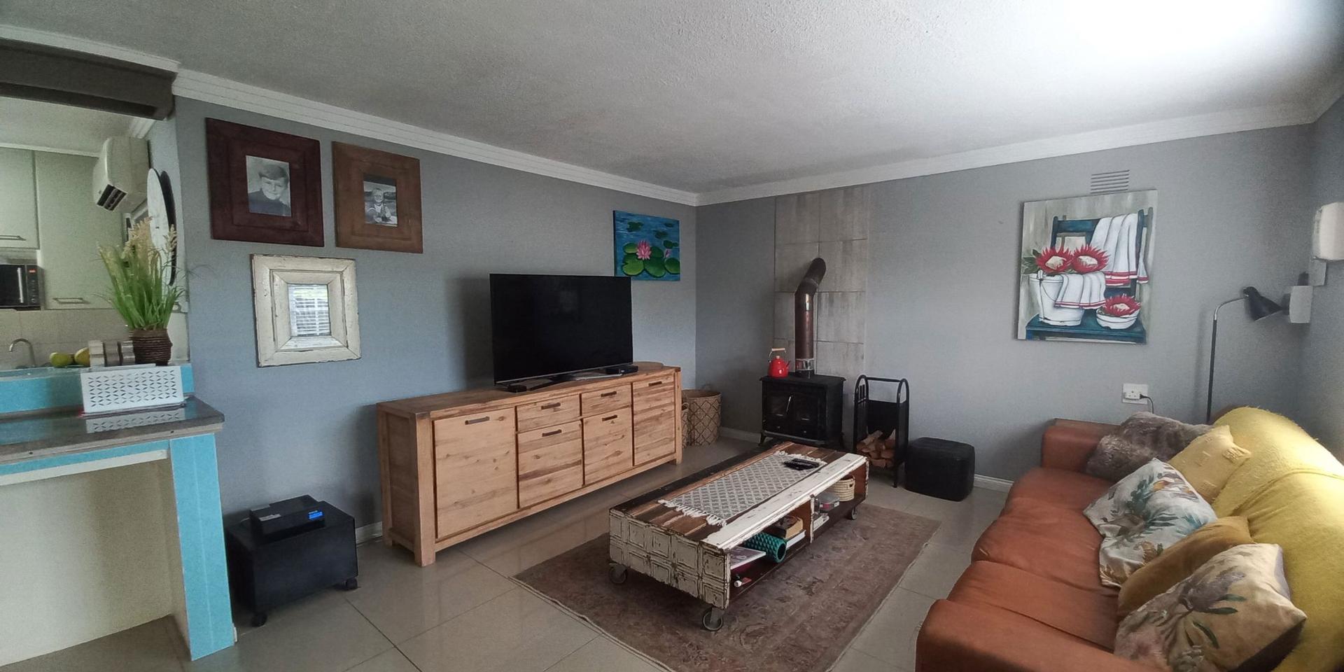 Image 5 of 6
