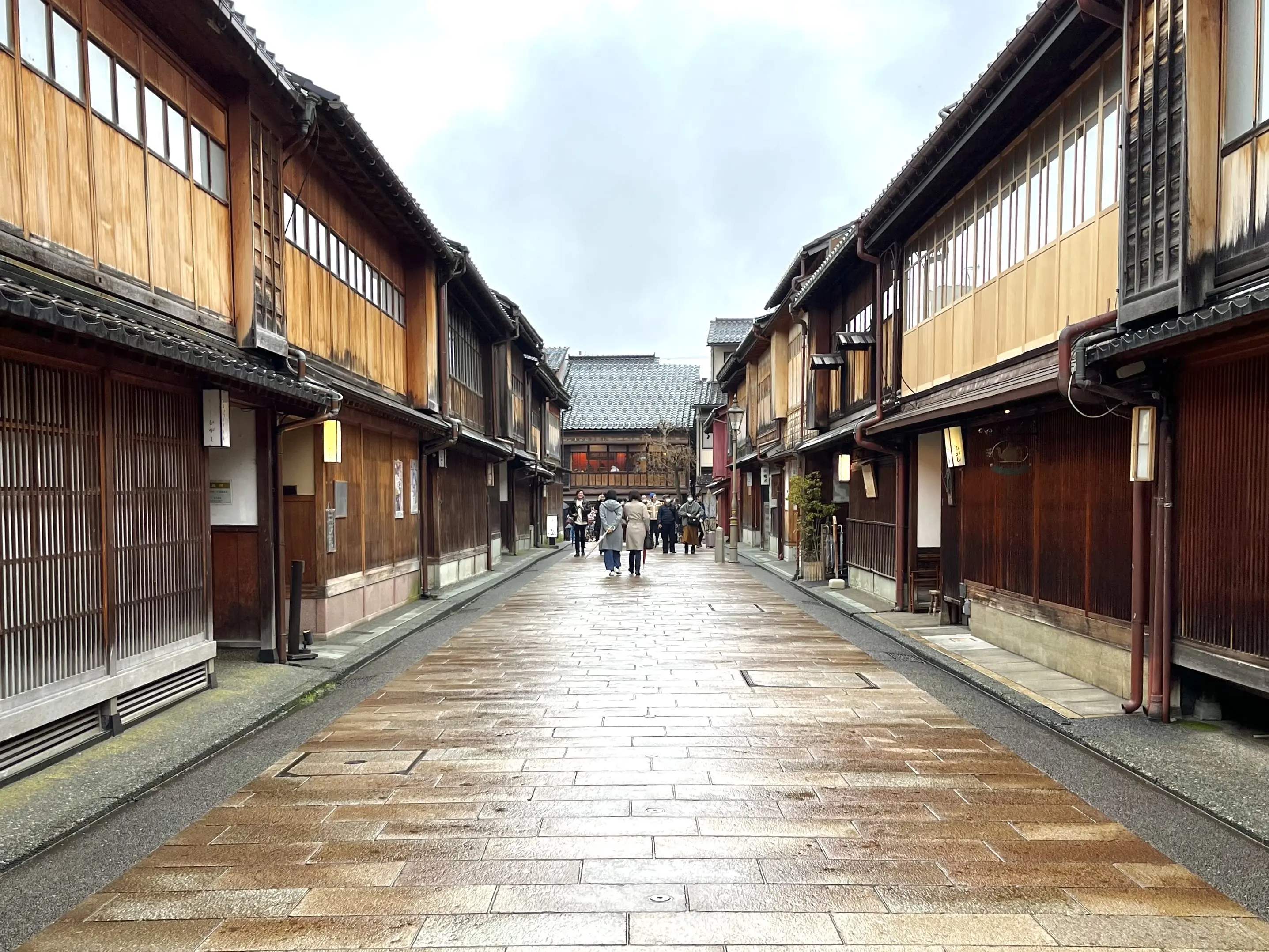 10-Day Winter Workation in Kanazawa: Sightseeing & Culinary Guide