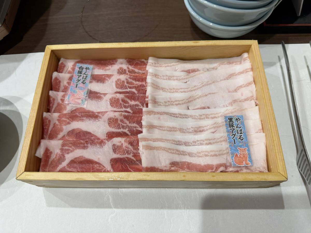 Tasting comparison of Yanbaru white Agu and black Agu pork