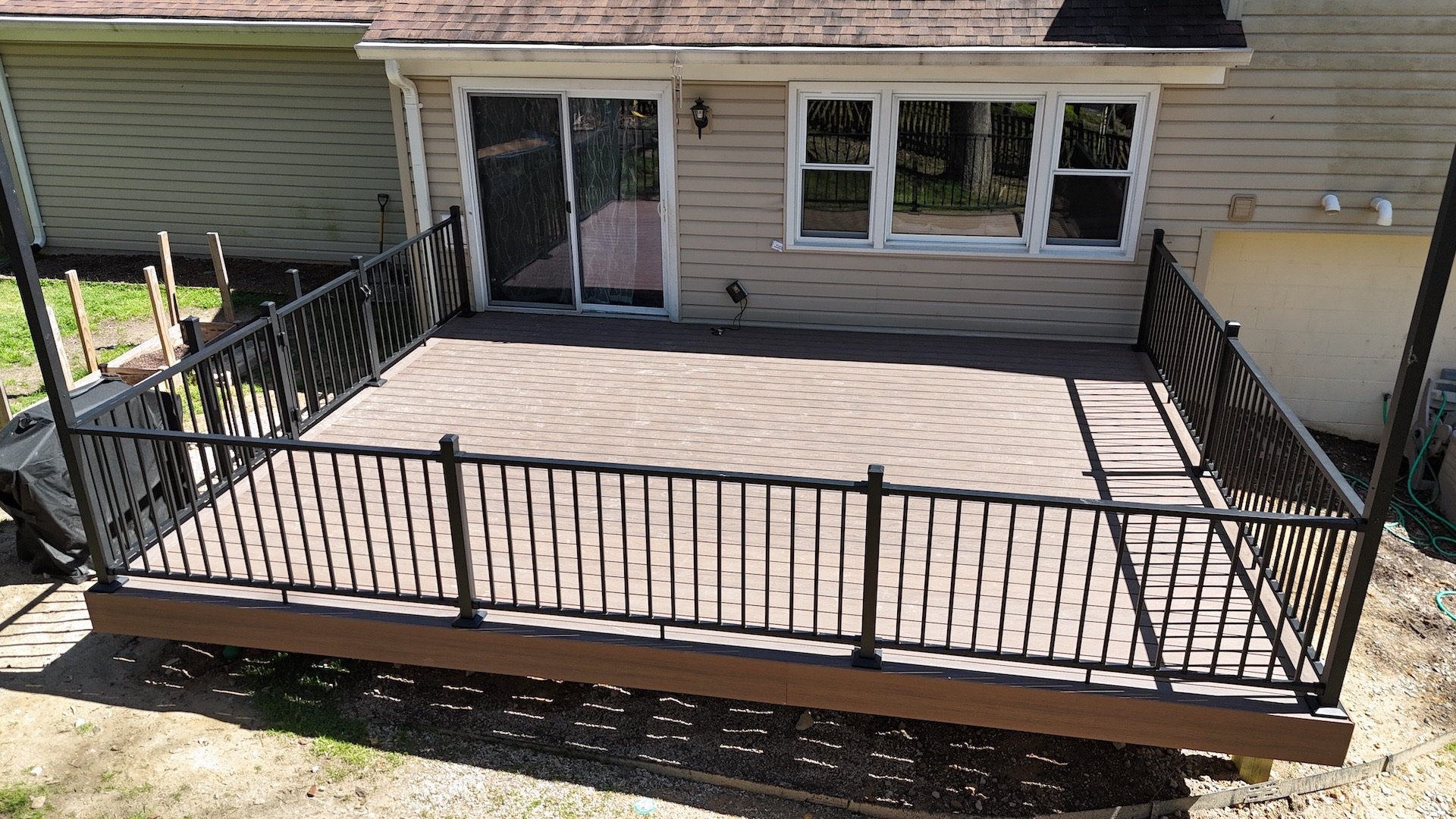 Upgryd custom deck installation in Emmaus, PA, showcasing a beautiful 16x20 deck design.