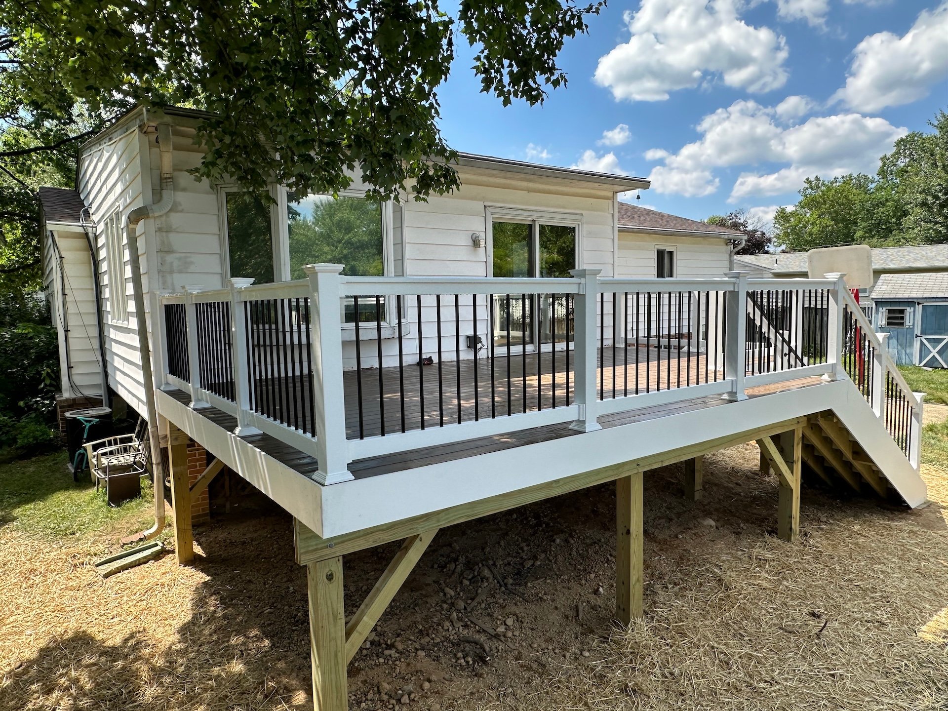Upgryd custom deck railing details, showcasing expert craftsmanship and design for a stunning outdoor space.