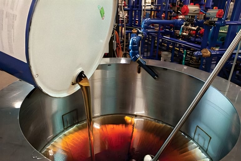 Quality First - Blending AMSOIL Synthetic Motor Oil
