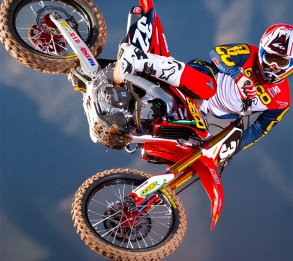 Shop for AMSOIL Dirt Bike Motor Oil, filters, and other outstanding motorcycle lubricants and fluids, including AMSOIL's top-tier Shock Therapy suspension fluid.