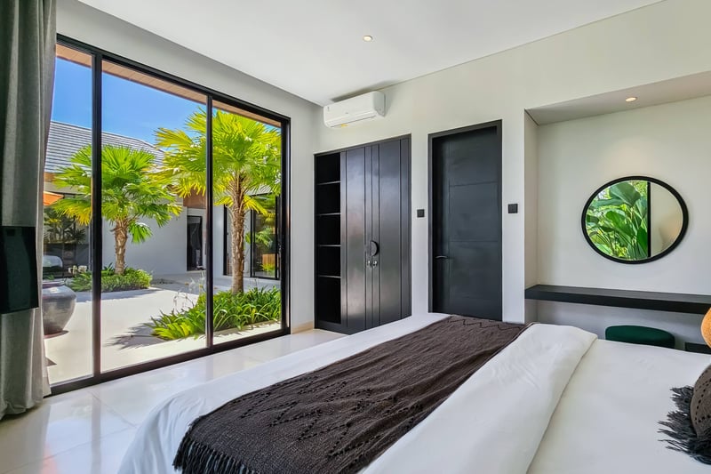 Lavatera Villa 22