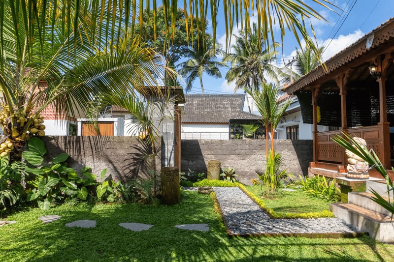 3T Joglo Villa - Wooden 1 Bedroom Villa in Ubud — photo 4