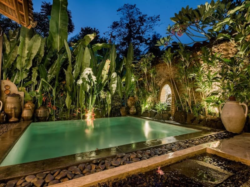 PabuanVilla, private, etnik & Impressive honeymoon 8