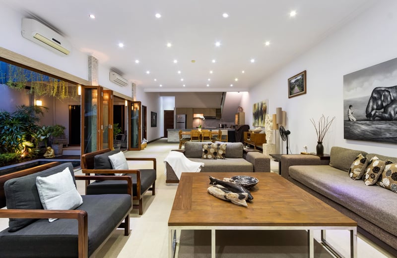 Villa Raffaela Legian-Stunning 5 star 4 Bed & Bath — photo 3