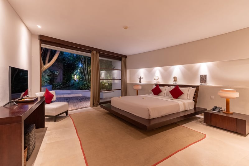 2 BR Private Pool The Layar Designer Villas & Spa 37