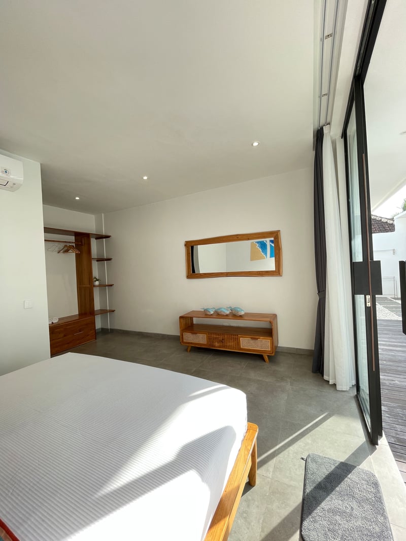 Sunflower Bali Villa 3BR Legian Double Six Beach 23