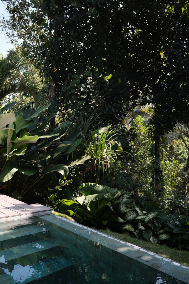 Romansa villa, a calm and tropical pool villa 27