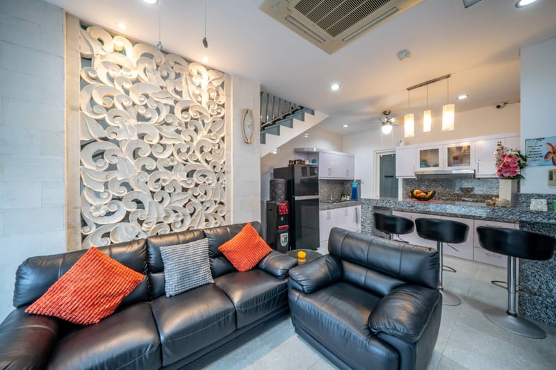 3 Bedroom Private Pool Villa in Kuta! 6