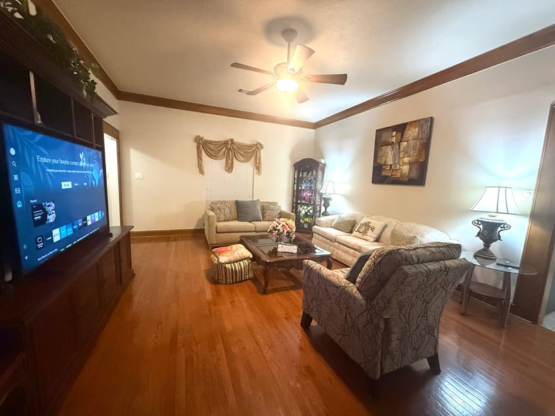 Cozy Garden Stay in Pasadena | Centrally Located 10