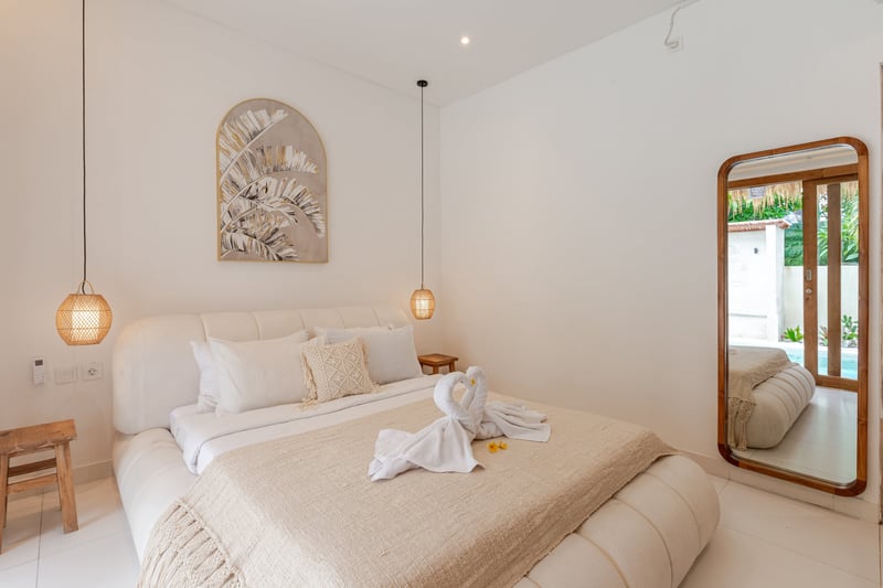 Chic 3BR Pool Villa • Canggu • Walk to Reload Gym 32