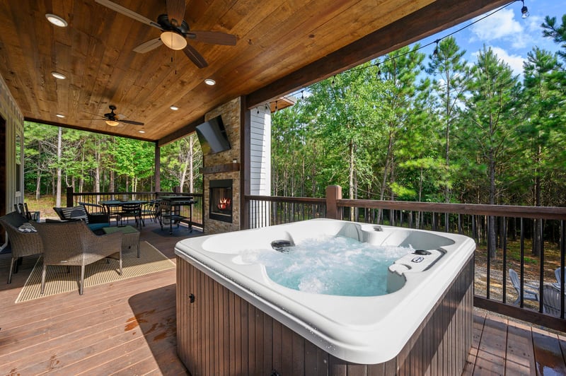 2 Primary Suites Cabin — photo 3