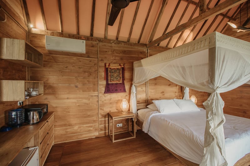 Kesambi 2 wooden house 7