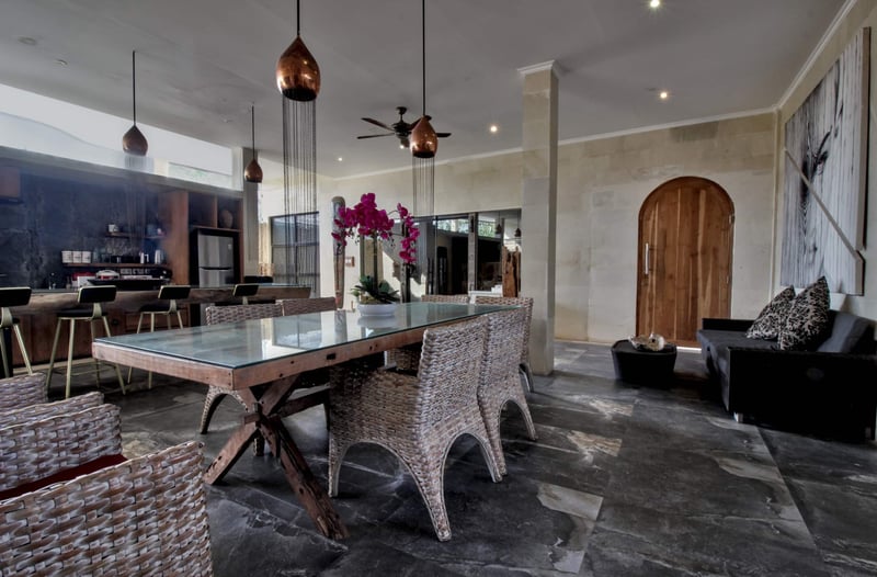 3 Bd/3Ba Seminyak /Pool/near beach/good location 8