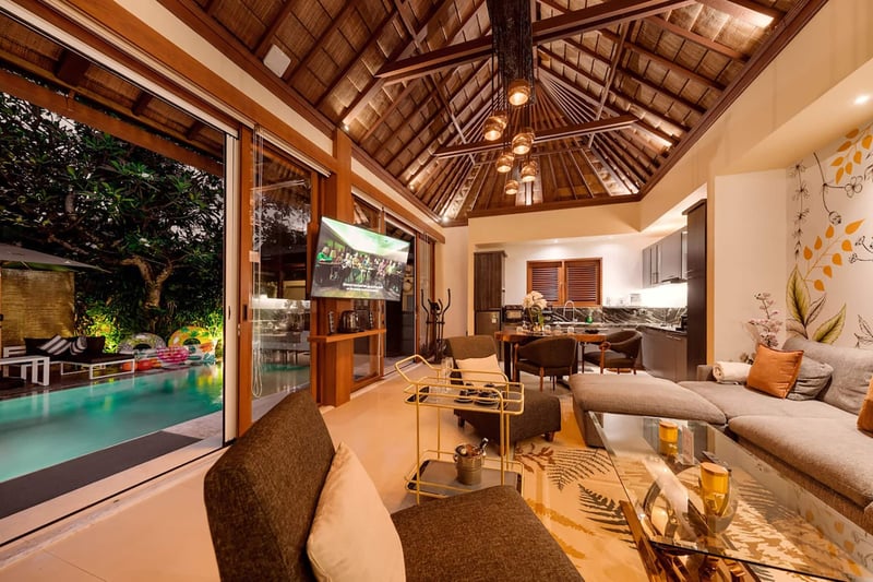 Ultra Deluxe Spa Villa, 5 min Beach, Seminyak 2