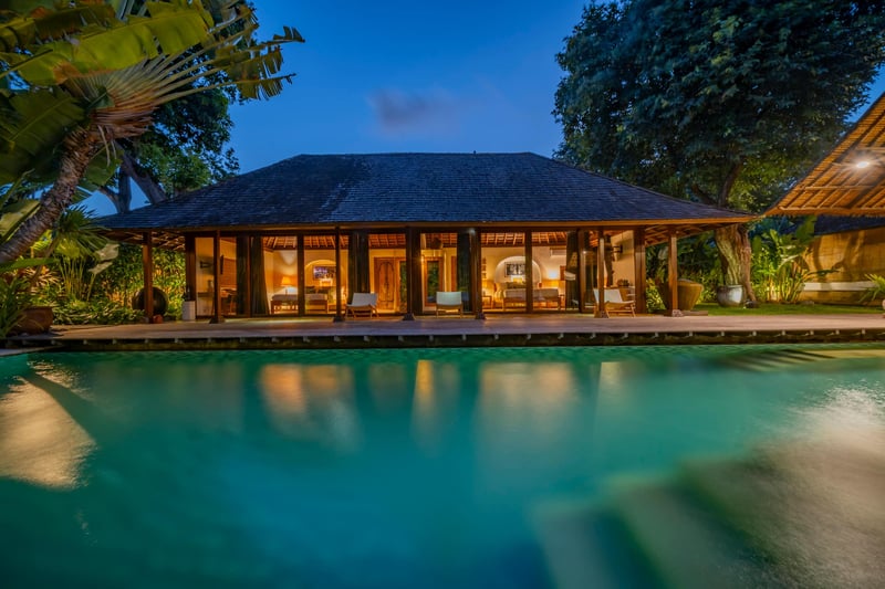 Balinese Villa · 16m Pool · Gardens · 5 Min Beach — photo 4
