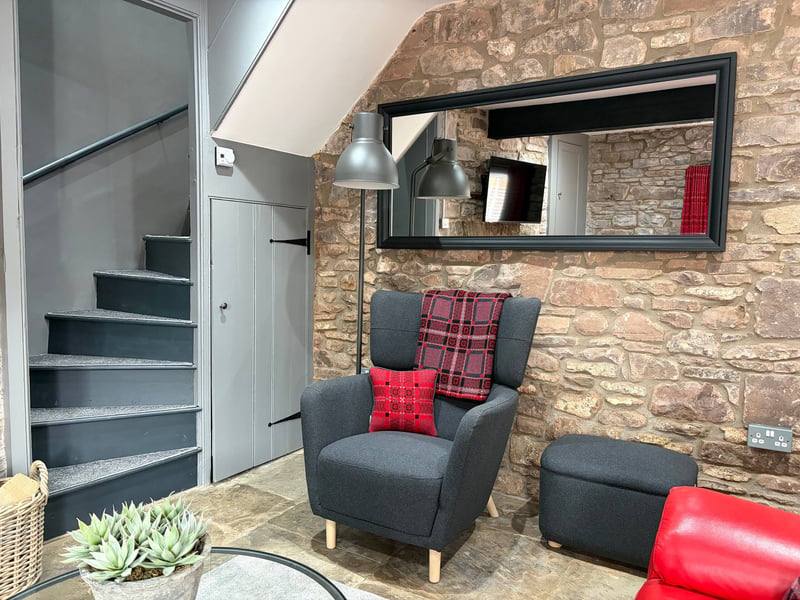 10 Crickhowell Cottages, Town Centre Location 13