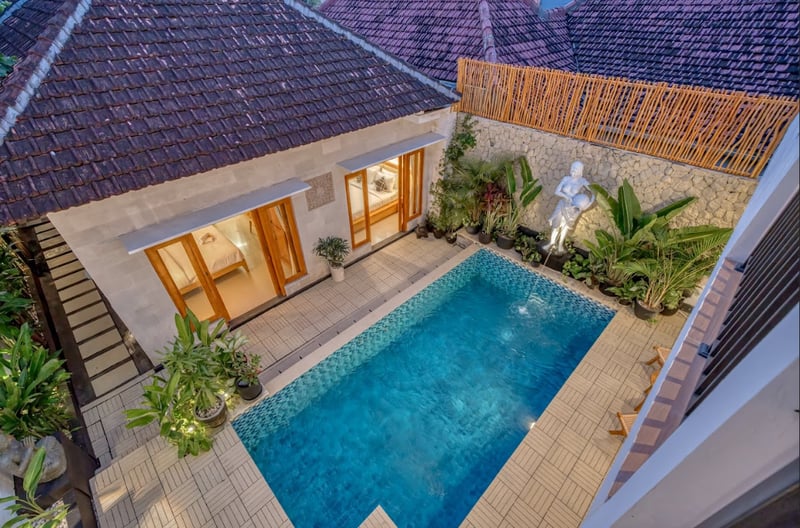 Holy's Villa 25