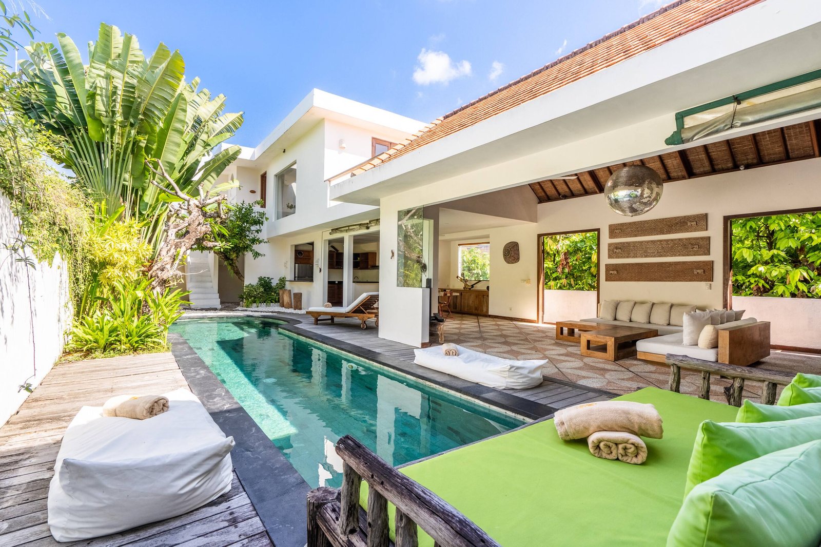 3 Bedroom Villa + Gym in Central Seminyak/Kuta — photo 2