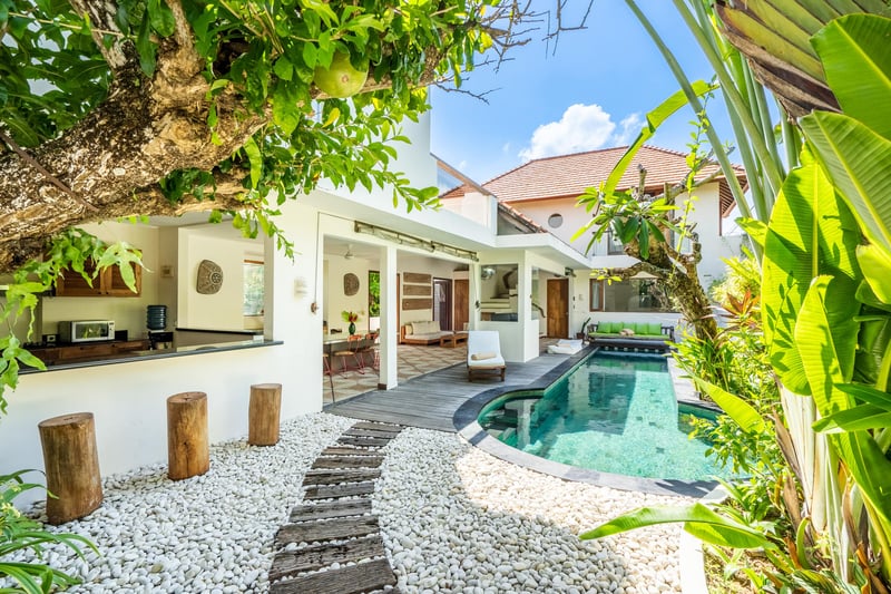 3 Bedroom Villa + Gym in Central Seminyak/Kuta 1