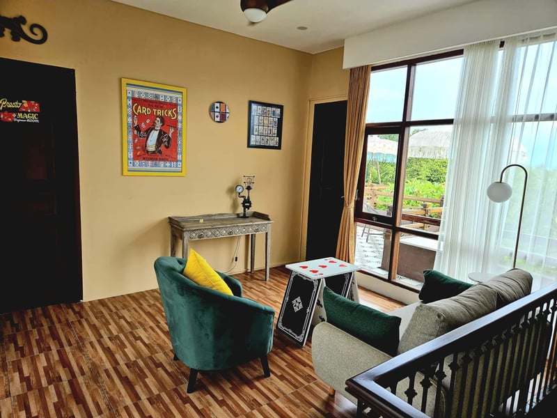 The Magic Villa 12
